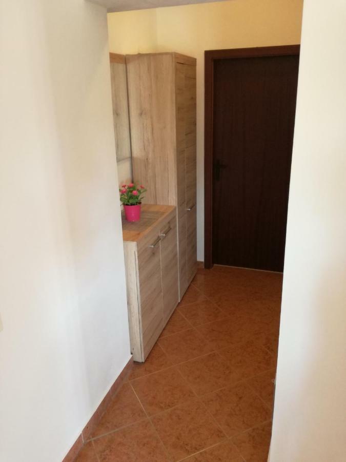 Apartment Vesna Veleniki Eksteriør billede