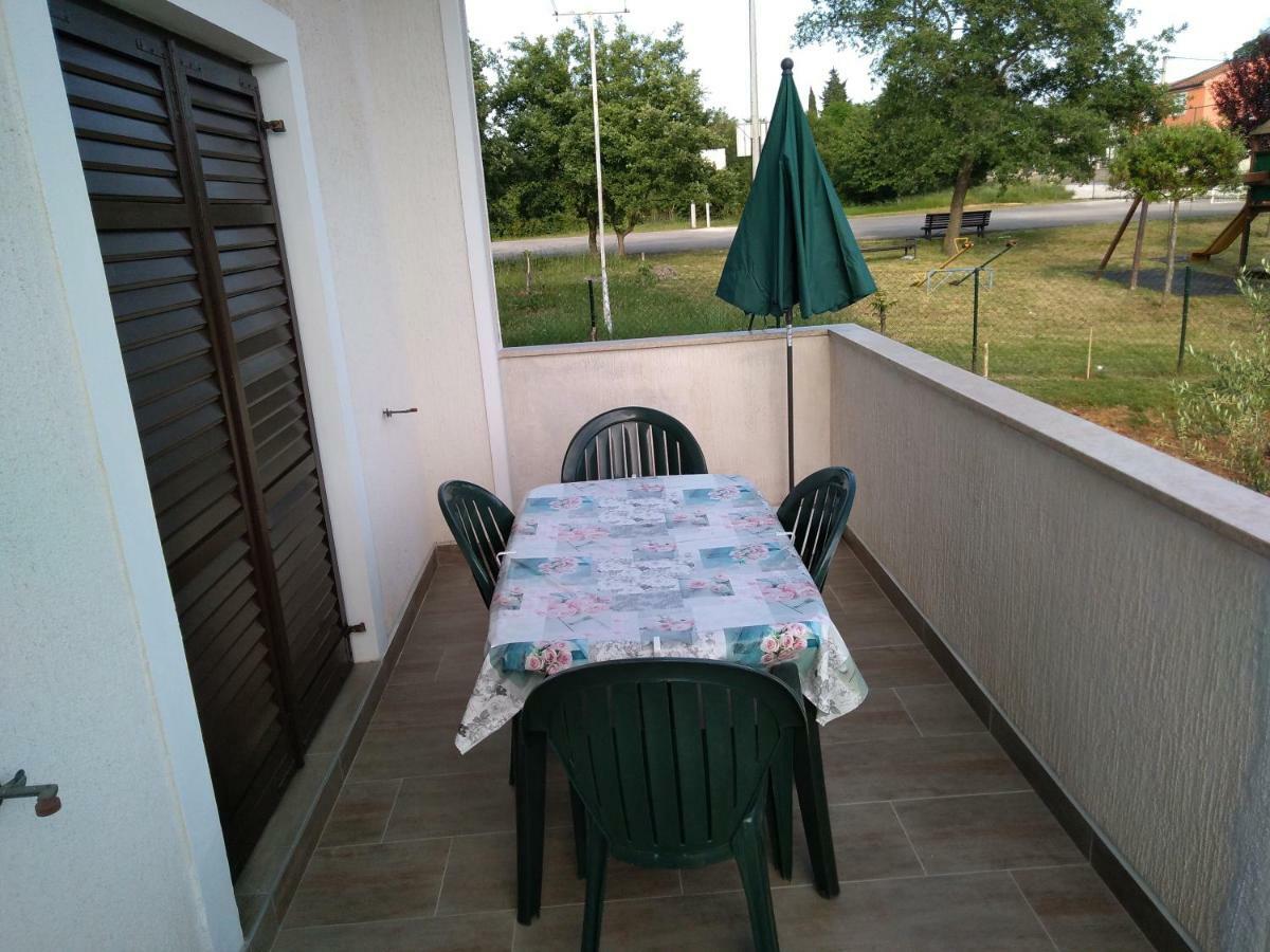 Apartment Vesna Veleniki Eksteriør billede